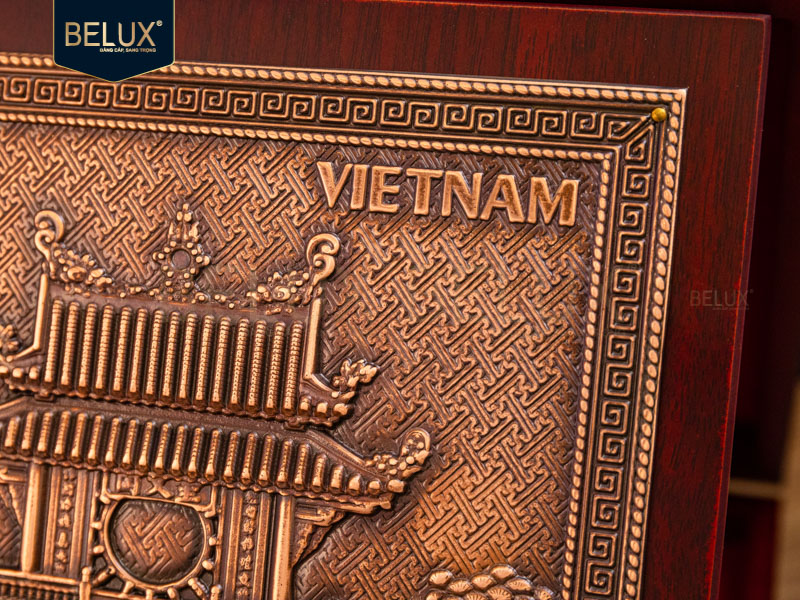 Hộp gỗ mặt vuông Khuê Văn Các bằng đồng đỏ 23x23cm